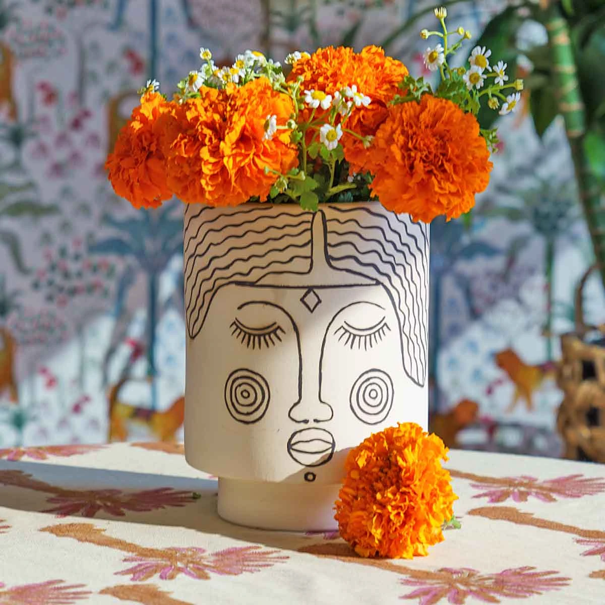 Jungalow Agatha Kaya Face Vase By Justina Blakeney™ 1 Jungalow Agatha Kaya Face Vase By Justina Blakeney™