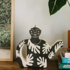 Jungalow Sybil Leaf She Pot By Justina Blakeney® -Jungalow Store sybilshepot2